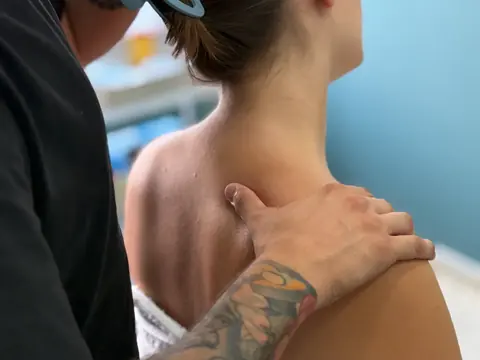 Tratamiento de fisioterapia cervical en Centro MYON, Alaior