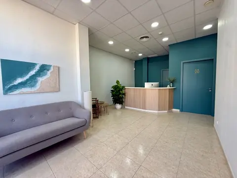 Recepción y sala de espera de Centro MYON en Alaior